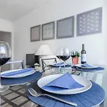 Typical Portuguese Tiles Апартаменты