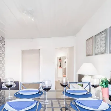 Appartement Typical Portuguese Tiles