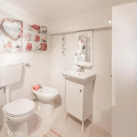 Typical Portuguese Tiles * リスボン